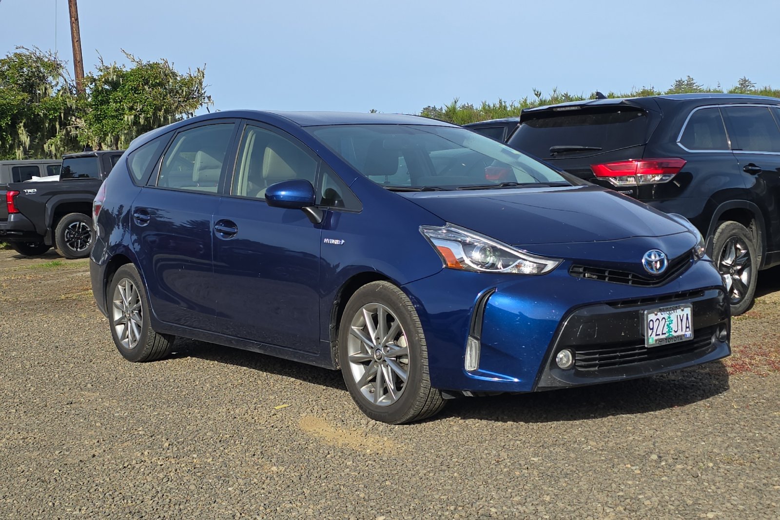 toyota prius v 2017 JTDZN3EU6HJ061896 image toyota prius v 2017 JTDZN3EU6HJ061896 image